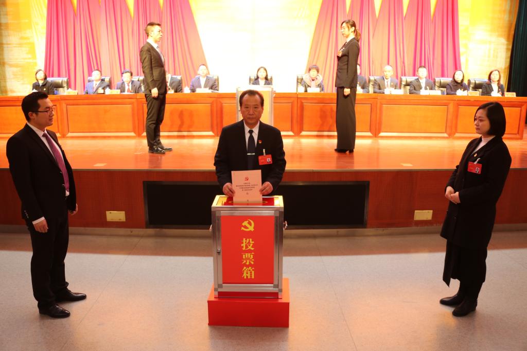 投票現場(chǎng)(三)